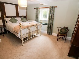 Pentre Hall