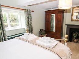 Pentre Hall