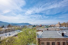 H&B apartments Queen Ketevan