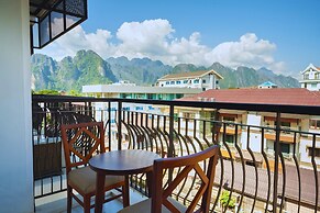 Oudomsin VangVieng Hotel