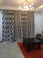 Lux Suites Silver Habor Apartments