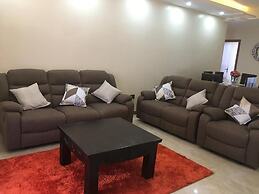 Lux Suites Silver Habor Apartments