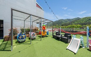 Gyeongju Joypoolvilla&kidspension