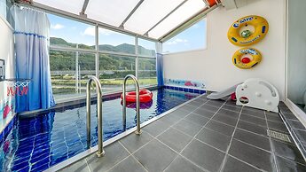 Gyeongju Joypoolvilla&kidspension