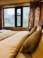 The Iceland Hotel Srinagar