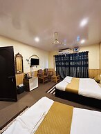 The Iceland Hotel Srinagar