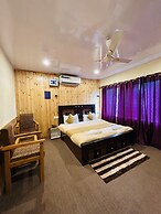 The Iceland Hotel Srinagar