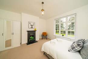 The Bensil - Carnoustie Meets The Hamptons