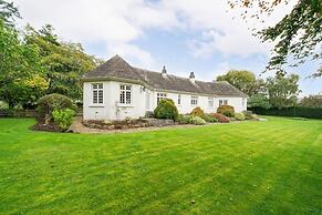 The Bensil - Carnoustie Meets The Hamptons