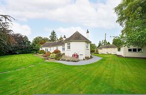 The Bensil - Carnoustie Meets The Hamptons