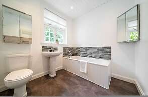 The Bensil - Carnoustie Meets The Hamptons