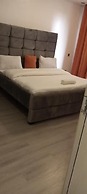 Lux Suites Perry West Luxurios Apartment