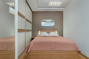 Apartment Nowy Świat Warsaw by Renters