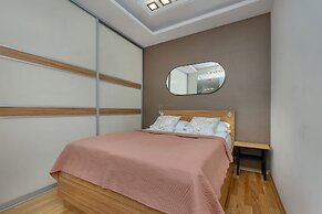 Apartment Nowy Świat Warsaw by Renters