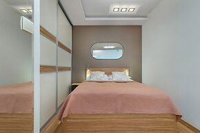 Apartment Nowy Świat Warsaw by Renters