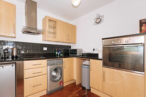 Exhilarating 2BD Flat With Outdoor Patio, Dublin!