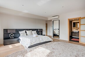 Brussels Penthouse Prestige