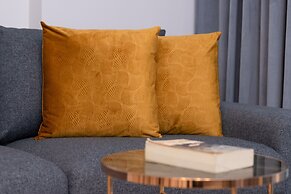 Kasprzaka Modern Apartment by Renters