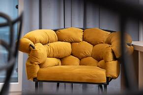 Kasprzaka Modern Apartment by Renters