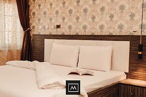 Mo-House Hotels and Apartments
