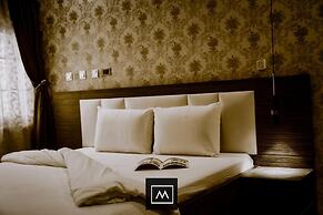 Mo-House Hotels and Apartments