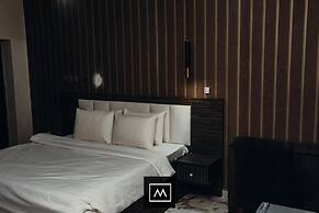 Mo-House Hotels and Apartments