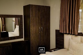 Mo-House Hotels and Apartments