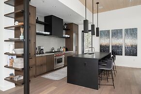 5 Thistle Way 4 Bedroom Home by Moonlight Basin Lodging