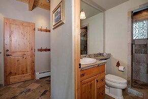 38a Cowboy Heaven 4 Bedroom Home by Moonlight Basin Lodging