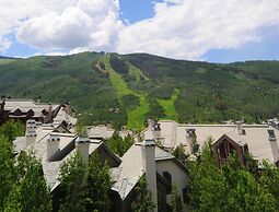 Highlands Westview 300 3 Bedroom Condo by RedAwning