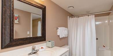 Phoenix Vi 61005 3 Bedroom Condo