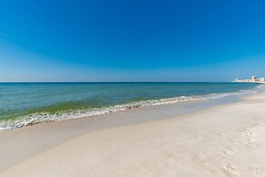 Phoenix Vi 61005 3 Bedroom Condo