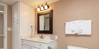 Phoenix Vi 61005 3 Bedroom Condo