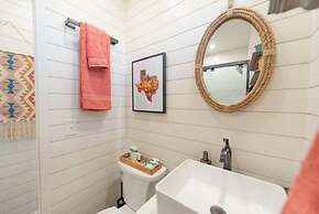 New Southwest Shipping Container-in Alpine