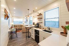 New Southwest Shipping Container-in Alpine