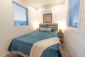 New Southwest Shipping Container-in Alpine