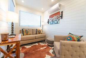 New Southwest Shipping Container-in Alpine