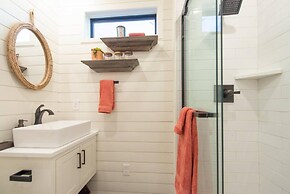 New Southwest Shipping Container-in Alpine