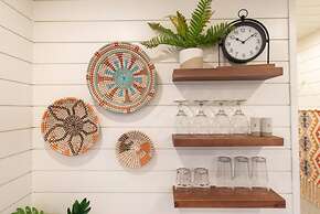 New Southwest Shipping Container-in Alpine