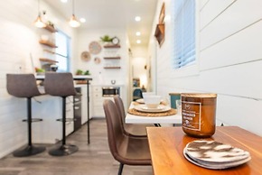 New Southwest Shipping Container-in Alpine