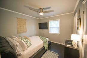 Walk to the Silos 3 Bed 1960 s Bungalow Near Baylor