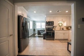 Walk to the Silos 3 Bed 1960 s Bungalow Near Baylor