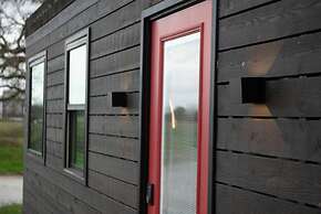 The Merlot - Unique Container Home Near Waco Attractions