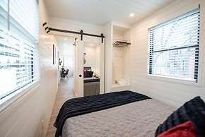 The Merlot - Unique Container Home Near Waco Attractions