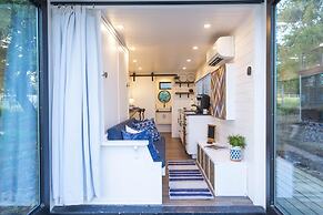 The Bluebonnet- Container Home Country Setting Near Waco Attractions