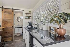 New The Desert Escape-cozy Container Home