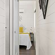 New The Yellow Beacon-luxury Shipping Container