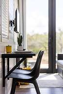 New The Yellow Beacon-luxury Shipping Container