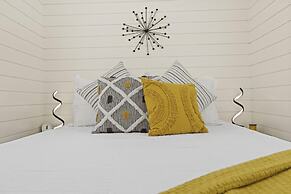 New The Yellow Beacon-luxury Shipping Container