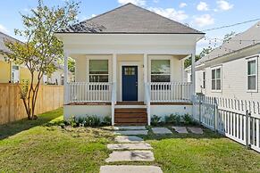 The Shotgun House on 10th - Close to Everything